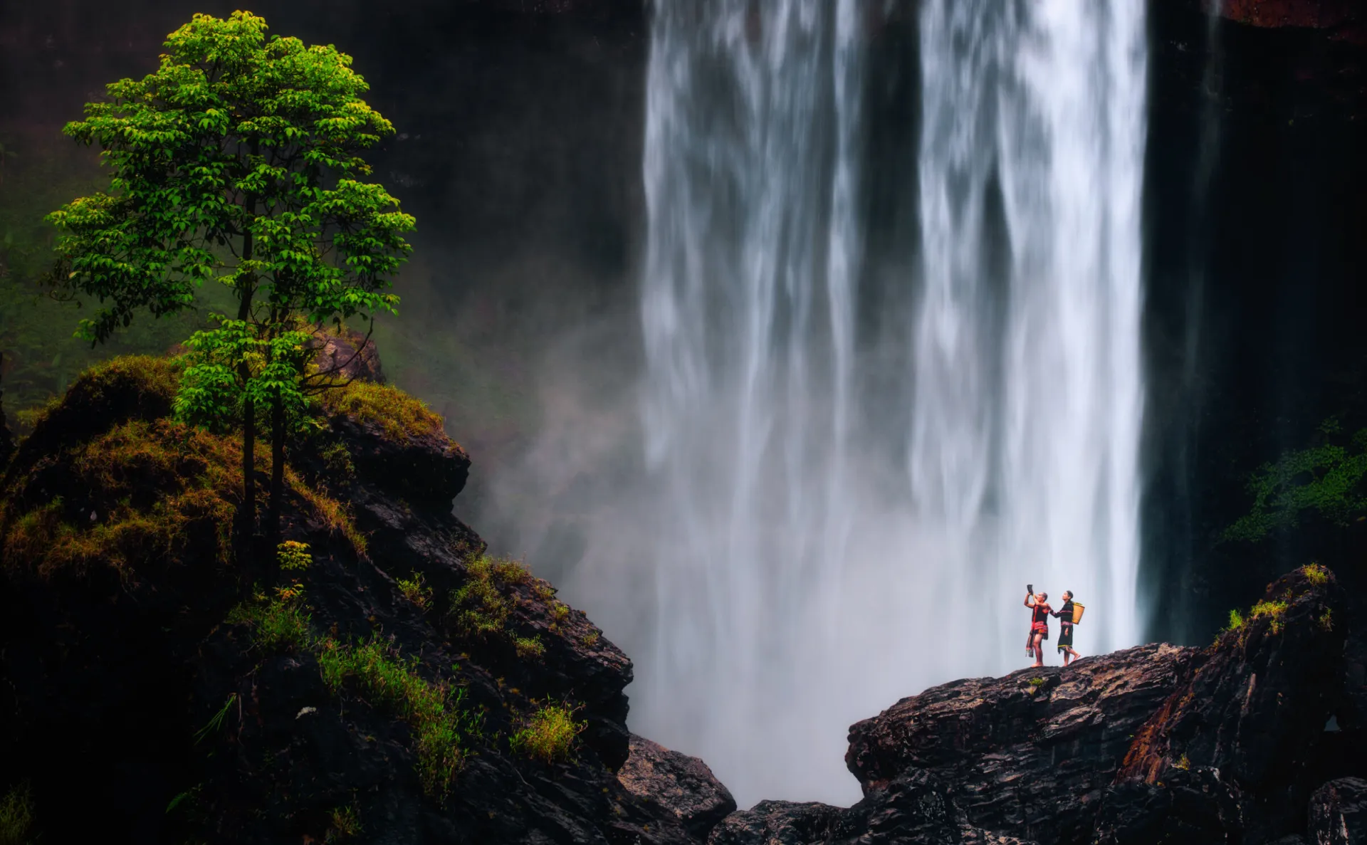 Hauts Plateaux du Vietnam et la puissance de la cascade K50